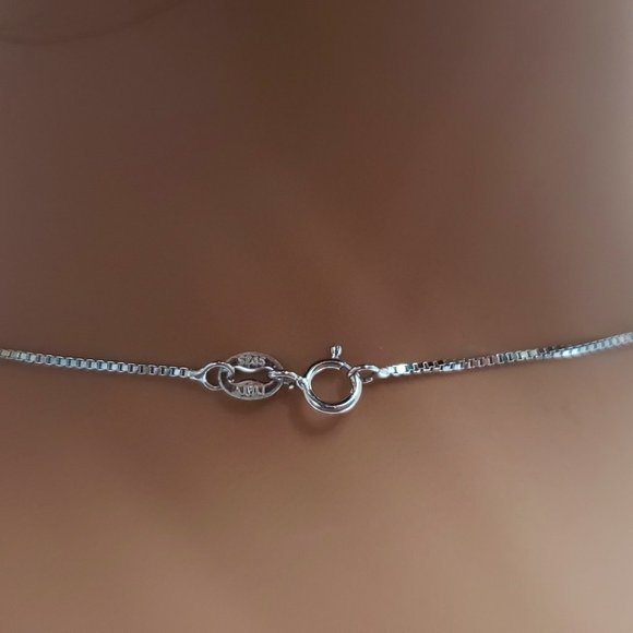 Onyx Delicate Pendant Necklace in 925 Silver - Picture 4 of 4